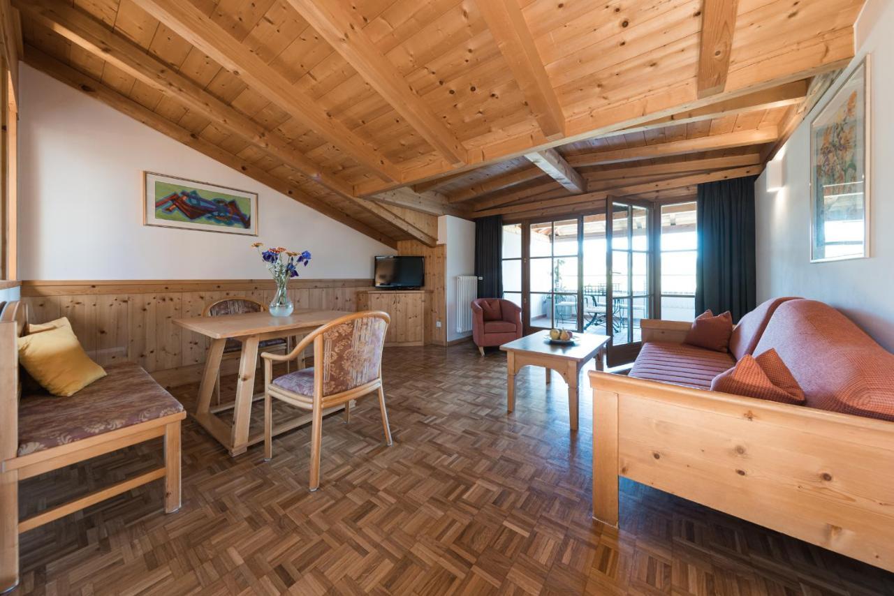 Hotel Alpenflora 카스텔로토 외부 사진