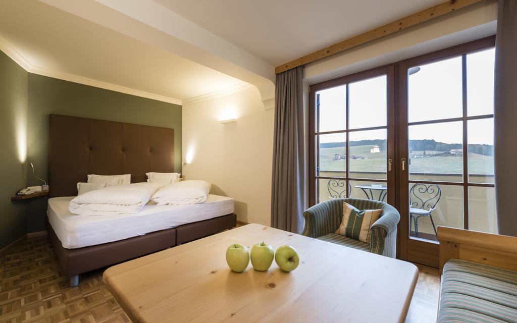 Hotel Alpenflora 카스텔로토 외부 사진